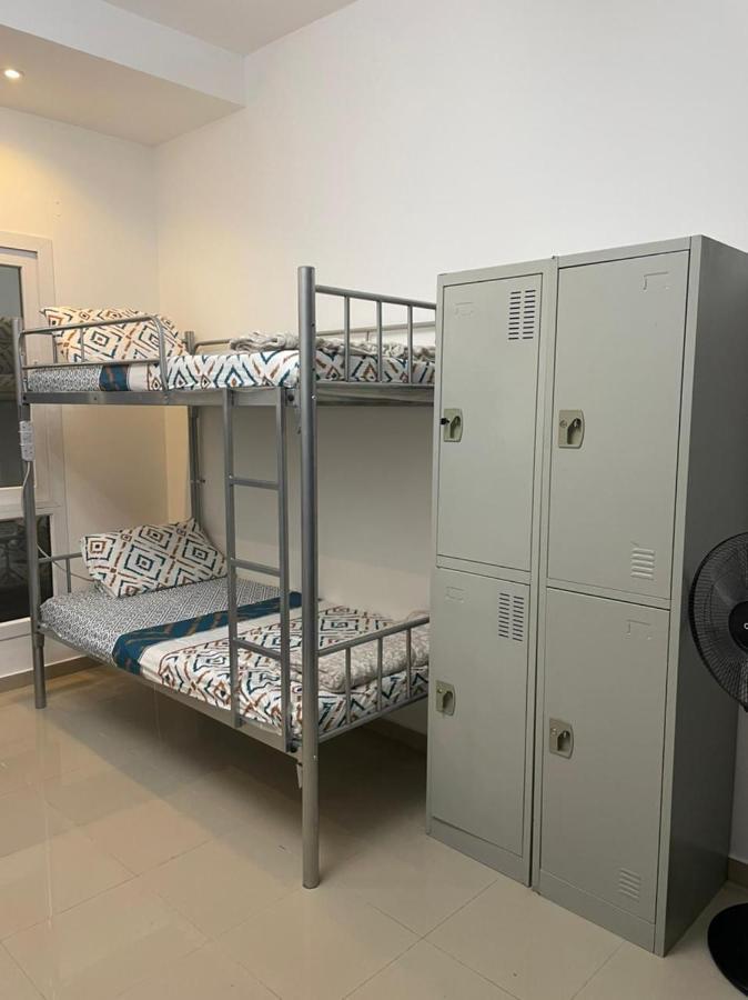 Decent Boys Hostel In Center Of Bur Dubai Next To Burjuman Metro Station With All Free Facilities Екстериор снимка